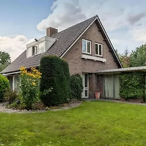 https://master-bedroom-with-separate-kitchen-office-in-villa.ihotelsrotterdam.com